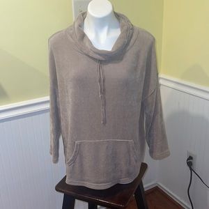 Spring + Mercer Oversized Chenille Cowl Neck pullover sweater. Taupe  medium.